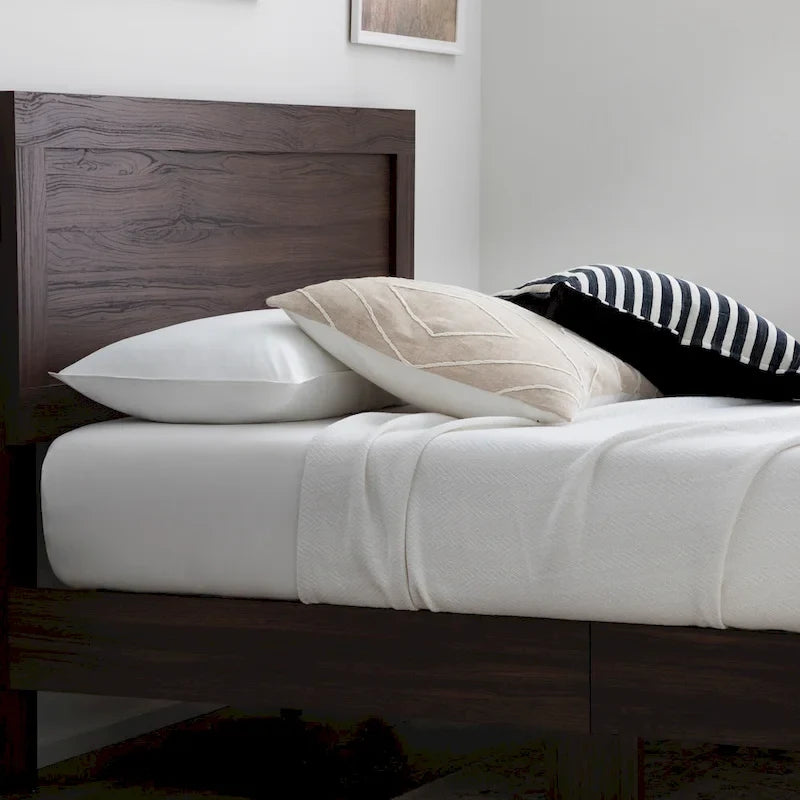 Brookside Leah Classic Wood Platform Bed